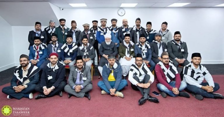 Read more about the article Qaids of Majlis Khuddam-ul-Ahmadiyya UK Meet Huzoor