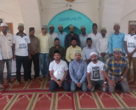 Sadr Majlis Khuddamul Ahmadiyya Bharat's Karnataka Tour Meeting with all Zilla qaideen of Karnataka and Majlis Amila members Yadgir Zilla and local.)